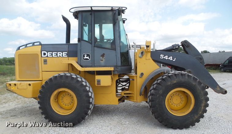 image for item DF0786 2004 John Deere 544J wheel loader