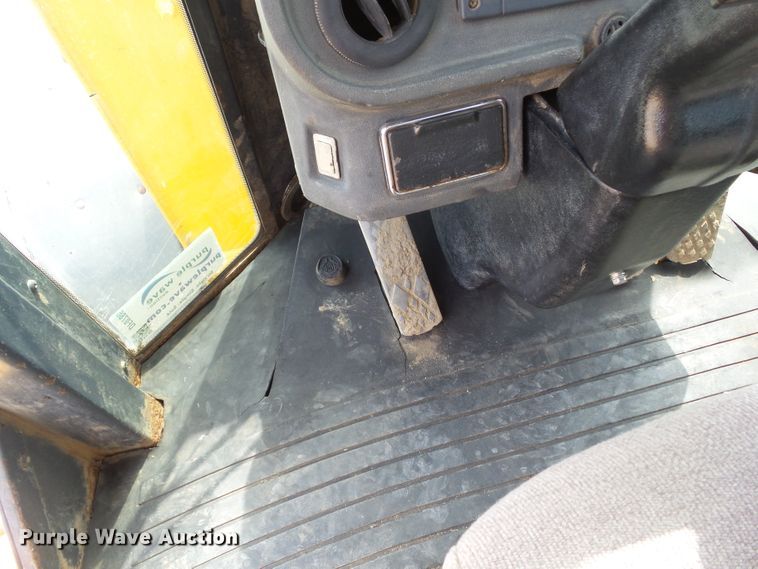 image for item DF0786 2004 John Deere 544J wheel loader