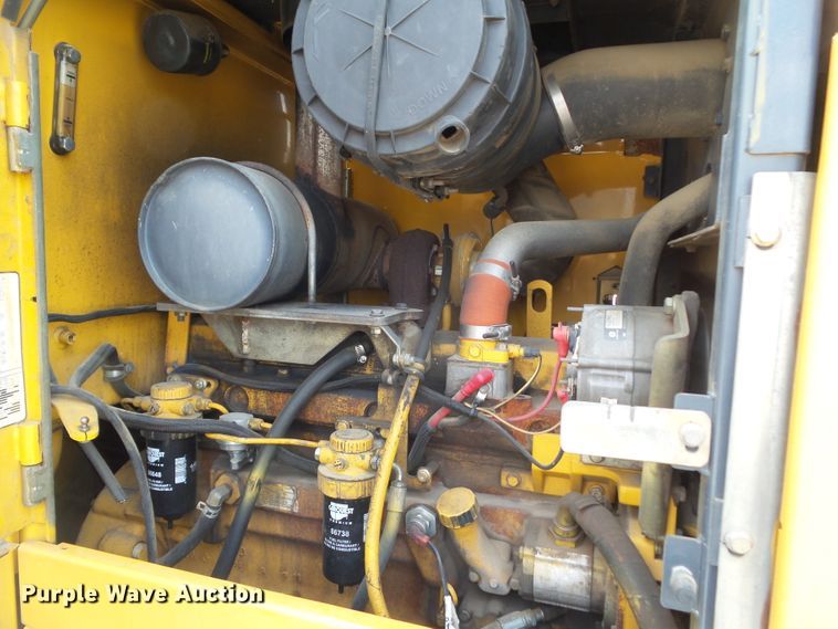 image for item DF0786 2004 John Deere 544J wheel loader