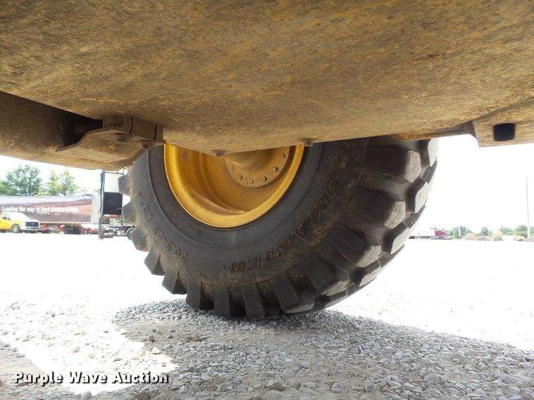 image for item DF0786 2004 John Deere 544J wheel loader