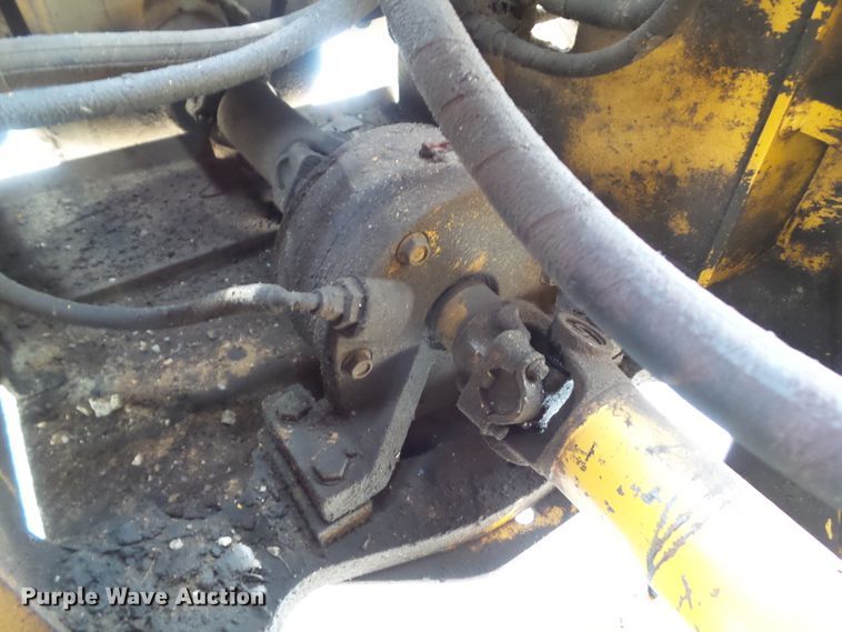 image for item DF0786 2004 John Deere 544J wheel loader