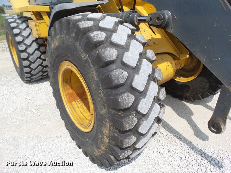 image for item DF0786 2004 John Deere 544J wheel loader