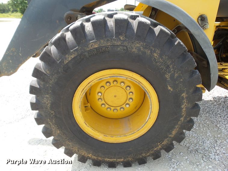 image for item DF0786 2004 John Deere 544J wheel loader