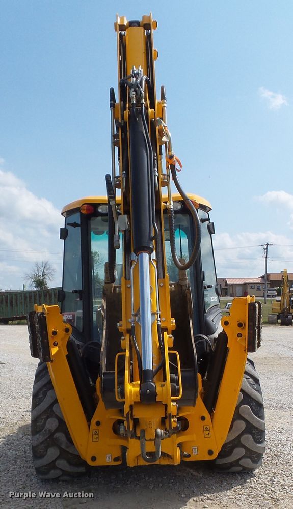 image for item DF0787 2016 JCB 3CX-15 backhoe