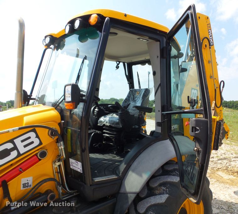 image for item DF0787 2016 JCB 3CX-15 backhoe