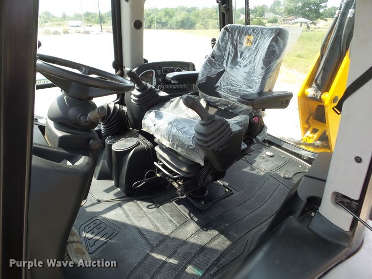 image for item DF0787 2016 JCB 3CX-15 backhoe