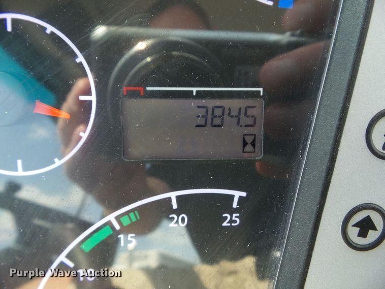 image for item DF0787 2016 JCB 3CX-15 backhoe