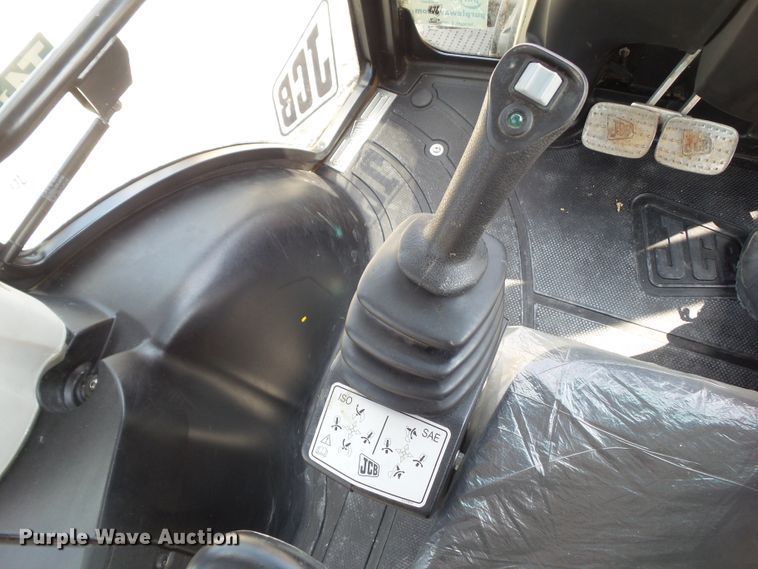 image for item DF0787 2016 JCB 3CX-15 backhoe