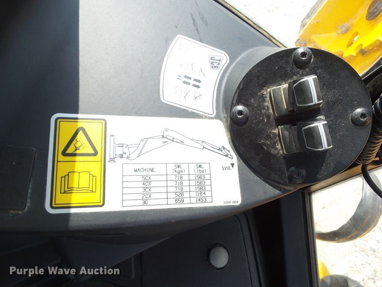 image for item DF0787 2016 JCB 3CX-15 backhoe