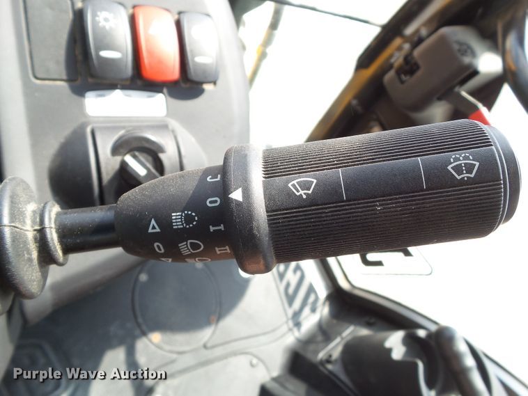 image for item DF0787 2016 JCB 3CX-15 backhoe