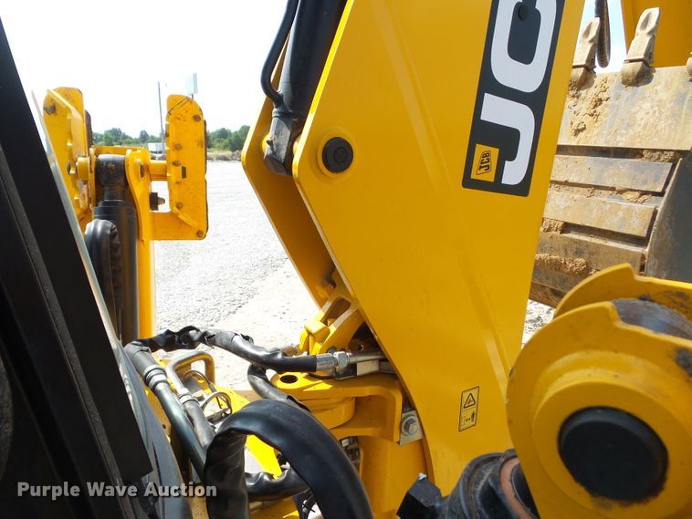 image for item DF0787 2016 JCB 3CX-15 backhoe