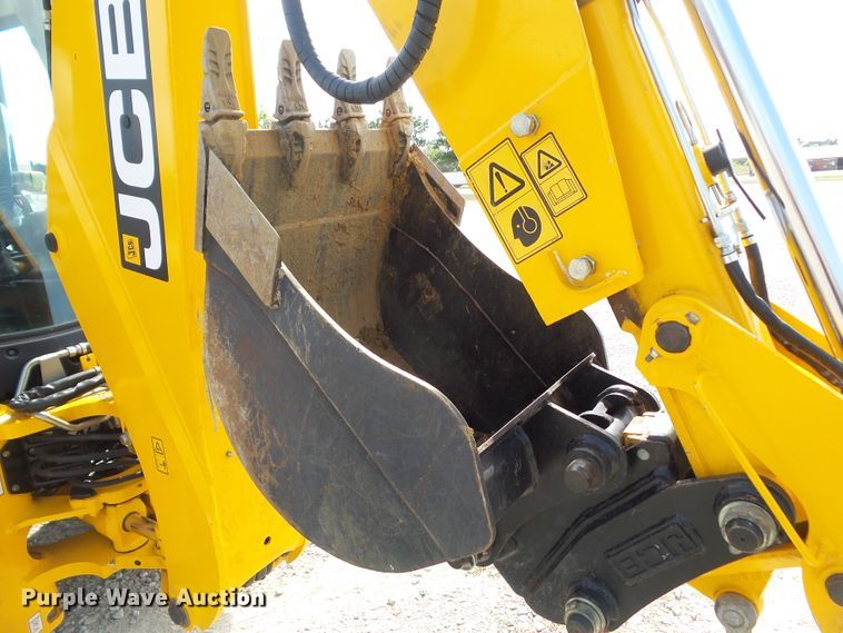 image for item DF0787 2016 JCB 3CX-15 backhoe