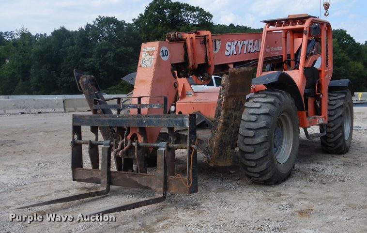 image for item DF2203 2006 Sky Trak 10042 telehandler