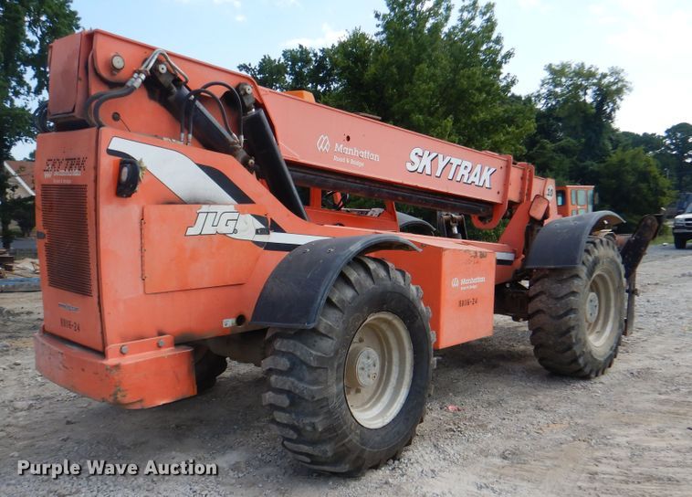 image for item DF2203 2006 Sky Trak 10042 telehandler