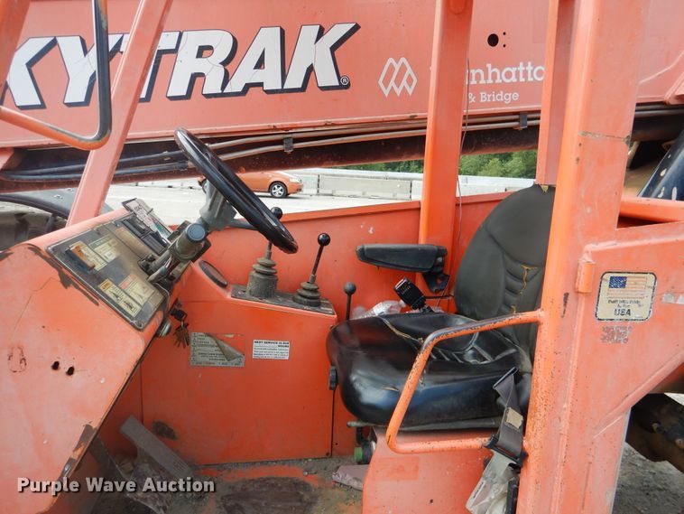 image for item DF2203 2006 Sky Trak 10042 telehandler