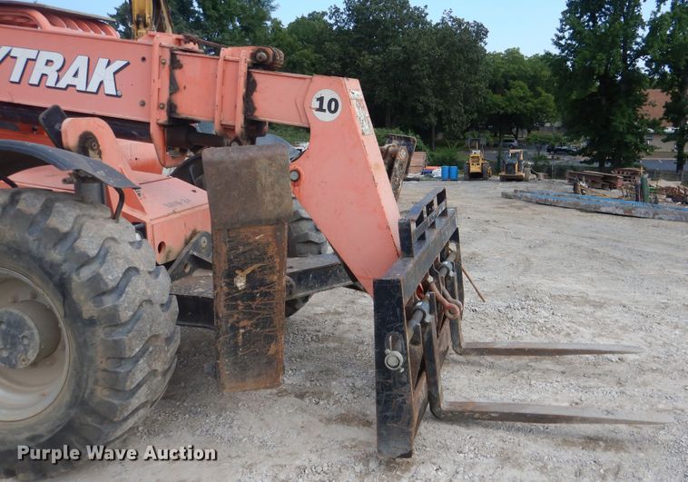 image for item DF2203 2006 Sky Trak 10042 telehandler
