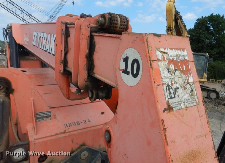 image for item DF2203 2006 Sky Trak 10042 telehandler