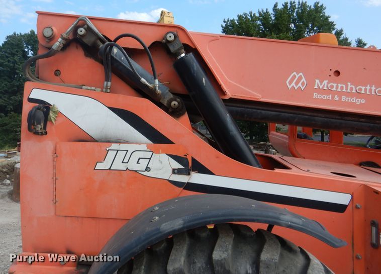 image for item DF2203 2006 Sky Trak 10042 telehandler