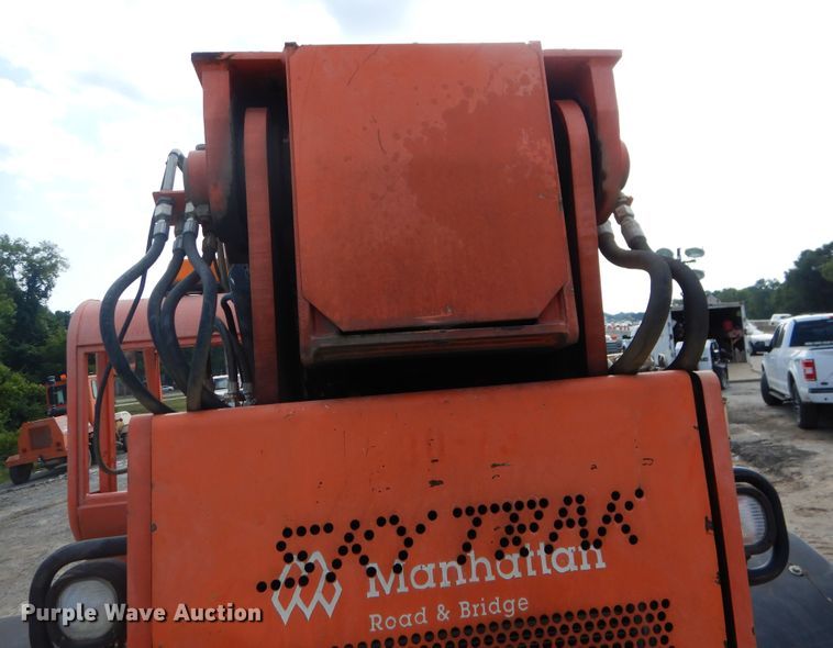 image for item DF2203 2006 Sky Trak 10042 telehandler