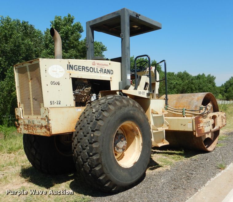 image for item DF2204 1997 Ingersoll Rand SD-100 single drum vibratory roller