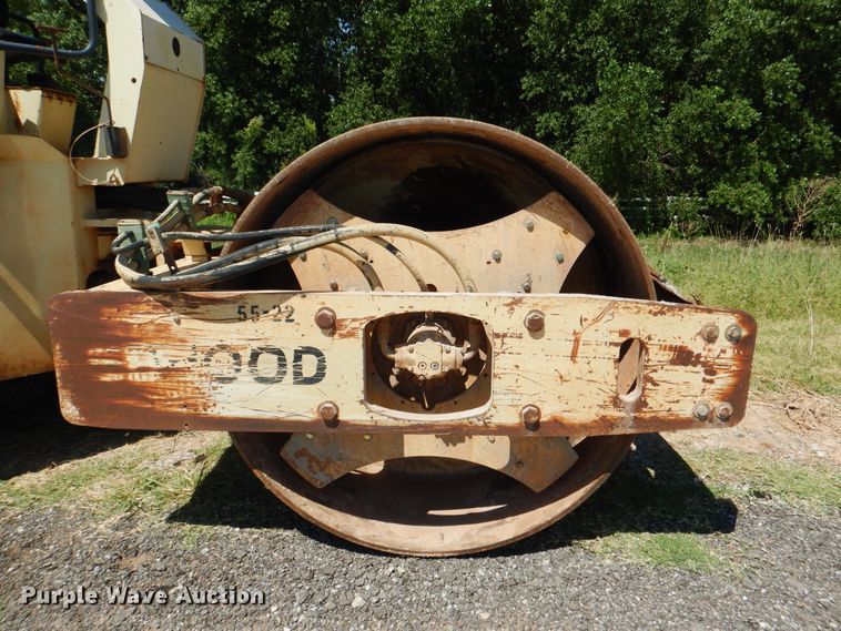 image for item DF2204 1997 Ingersoll Rand SD-100 single drum vibratory roller