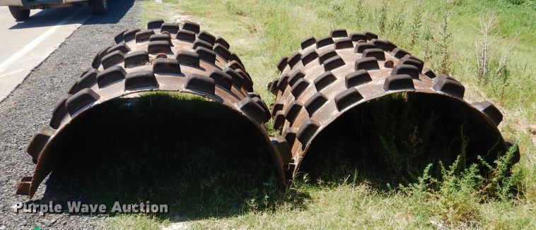 image for item DF2204 1997 Ingersoll Rand SD-100 single drum vibratory roller