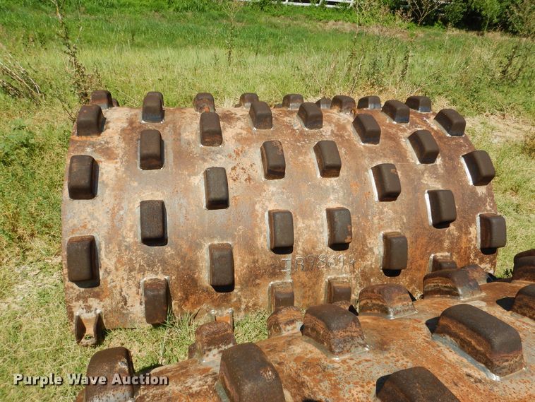 image for item DF2204 1997 Ingersoll Rand SD-100 single drum vibratory roller