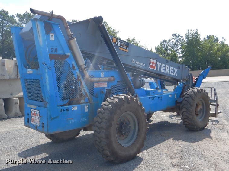 image for item DF2205 2005 Terex TH1056C telehandler