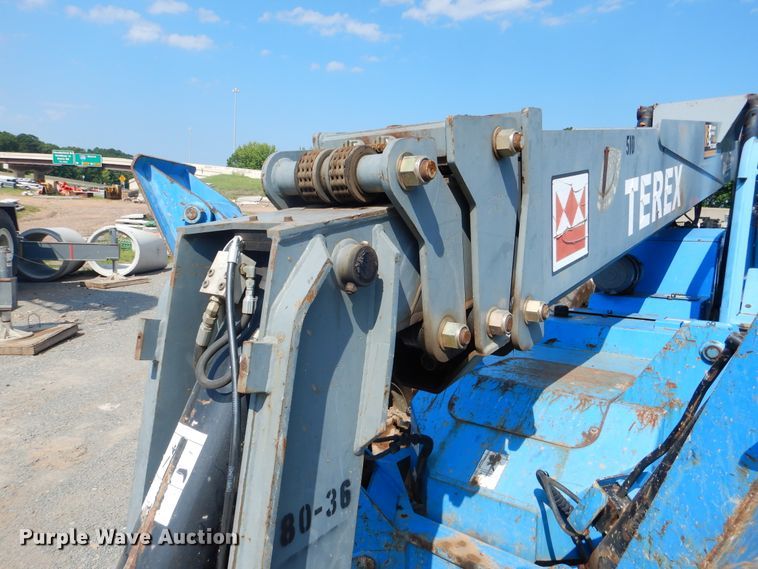 image for item DF2205 2005 Terex TH1056C telehandler