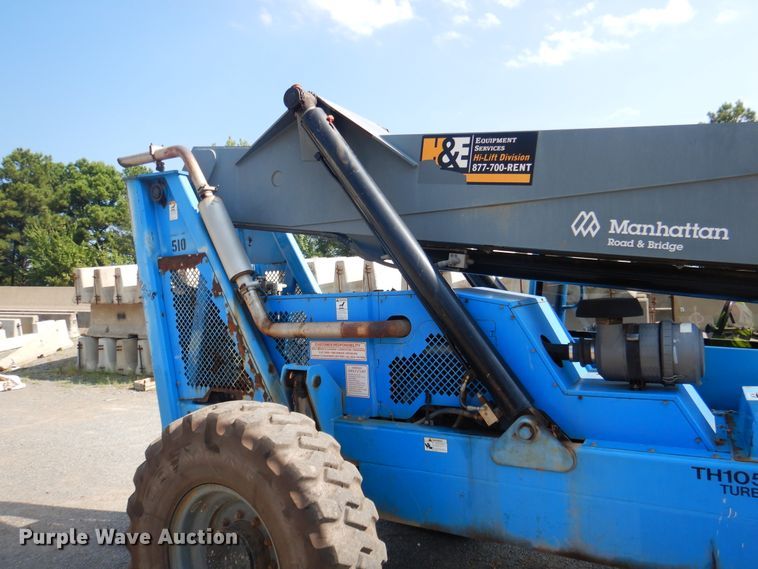 image for item DF2205 2005 Terex TH1056C telehandler