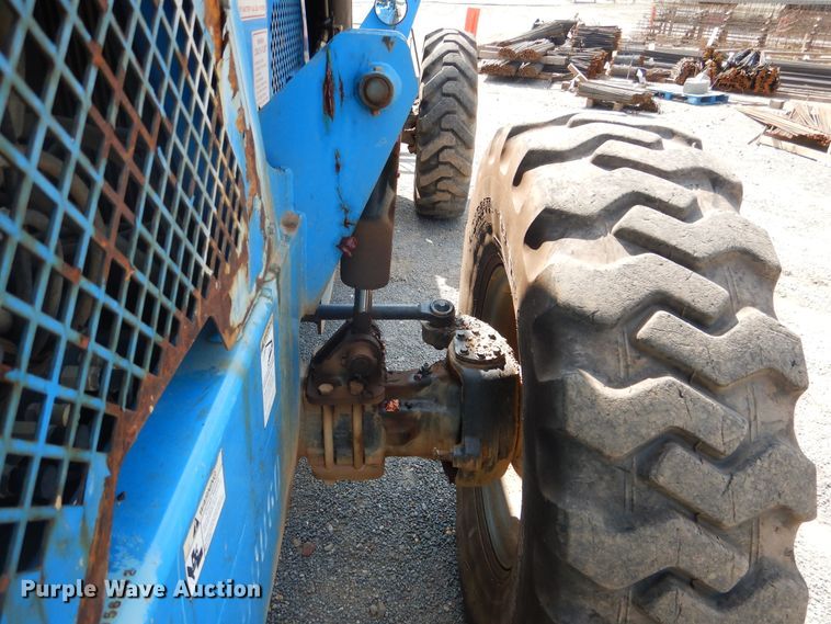 image for item DF2205 2005 Terex TH1056C telehandler