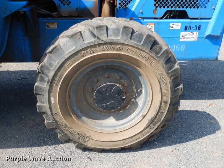 image for item DF2205 2005 Terex TH1056C telehandler