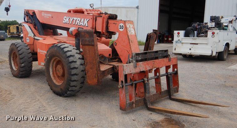 image for item DF2206 2007 Sky Trak 10042 telehandler