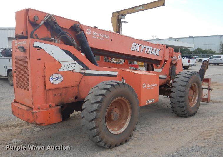 image for item DF2206 2007 Sky Trak 10042 telehandler