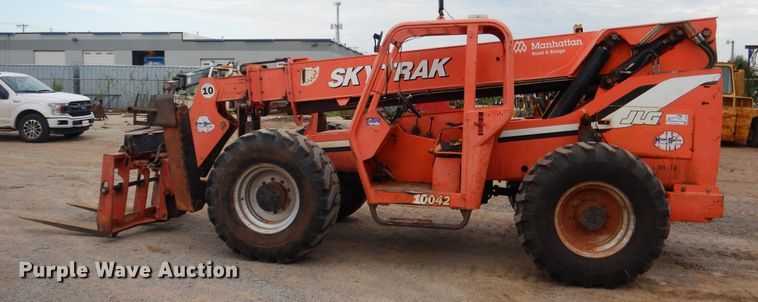image for item DF2206 2007 Sky Trak 10042 telehandler