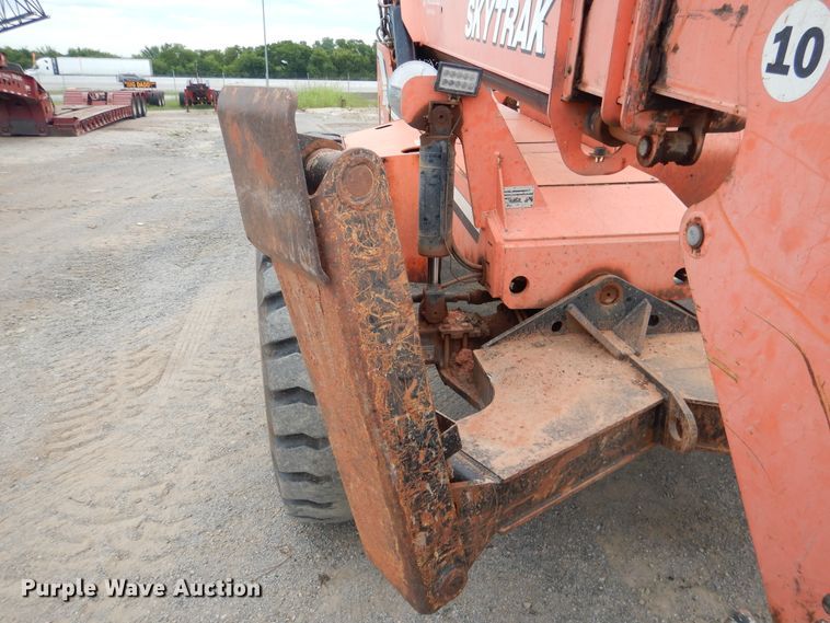 image for item DF2206 2007 Sky Trak 10042 telehandler