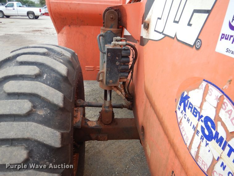 image for item DF2206 2007 Sky Trak 10042 telehandler