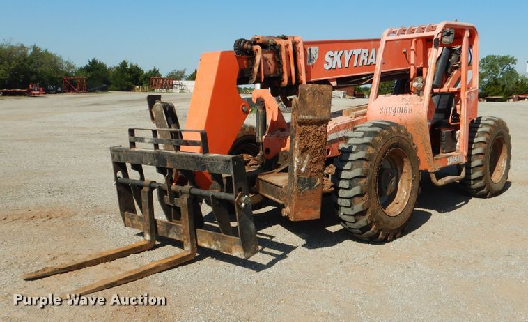 image for item DF2207 2006 Sky Trak 10054 telehandler