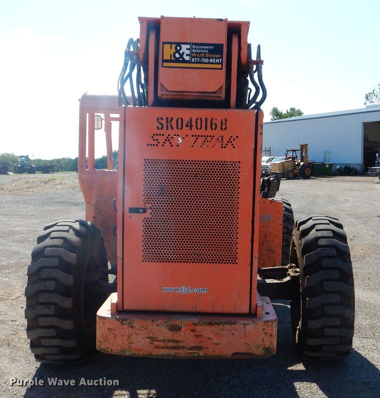 image for item DF2207 2006 Sky Trak 10054 telehandler