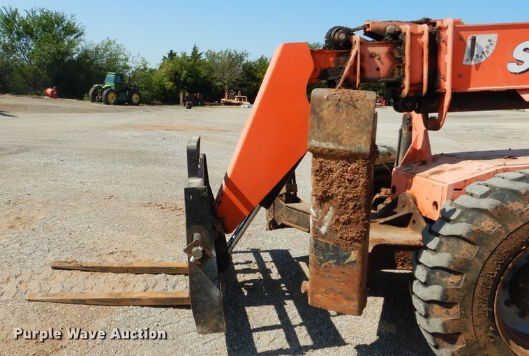 image for item DF2207 2006 Sky Trak 10054 telehandler