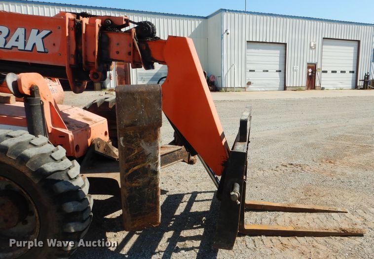 image for item DF2207 2006 Sky Trak 10054 telehandler