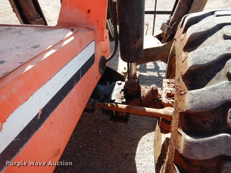 image for item DF2207 2006 Sky Trak 10054 telehandler