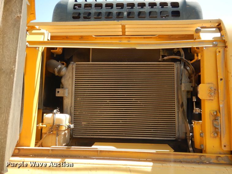 image for item DF2208 2005 Komatsu PC300LC excavator