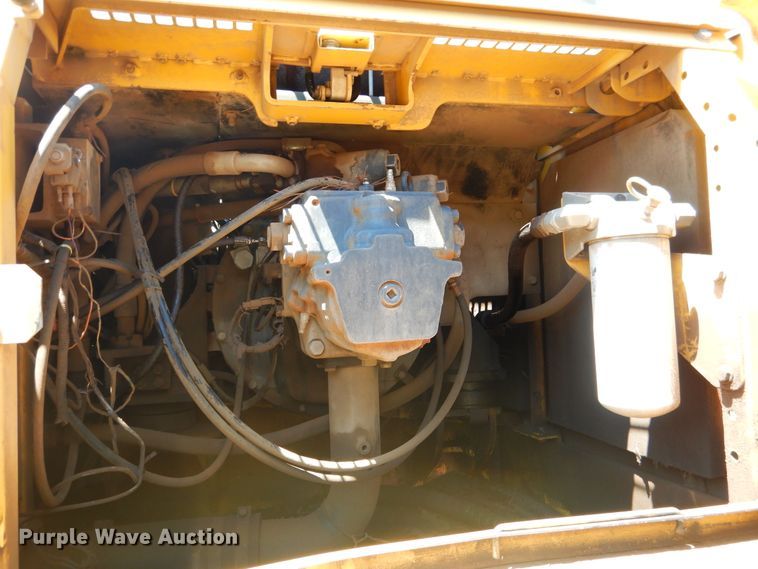 image for item DF2208 2005 Komatsu PC300LC excavator