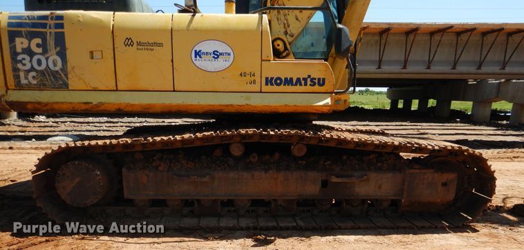 image for item DF2208 2005 Komatsu PC300LC excavator