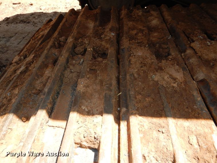 image for item DF2208 2005 Komatsu PC300LC excavator