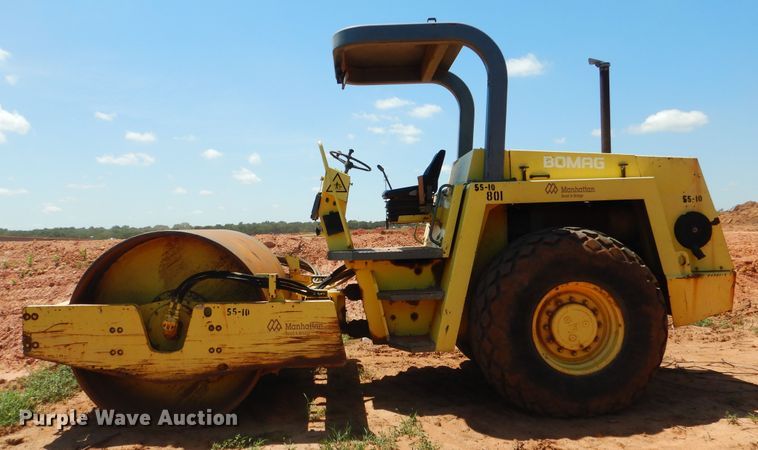 image for item DF2209 1990 Bomag BW213D-2 single drum vibratory roller