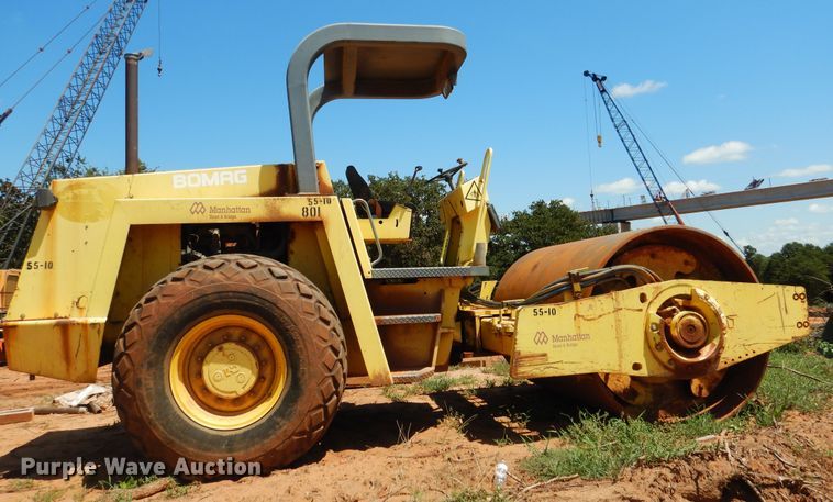 image for item DF2209 1990 Bomag BW213D-2 single drum vibratory roller