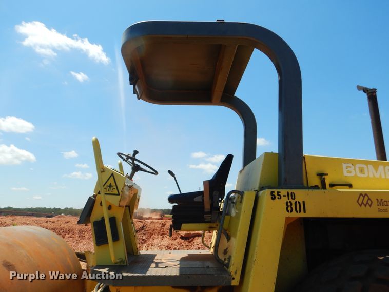 image for item DF2209 1990 Bomag BW213D-2 single drum vibratory roller