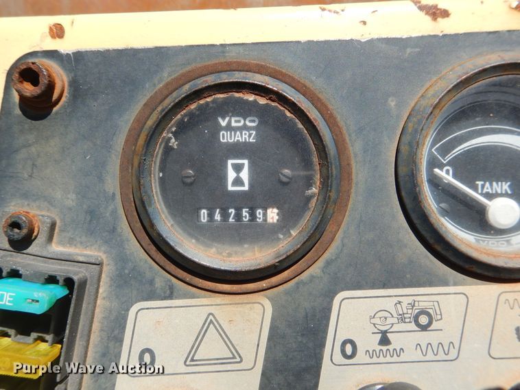 image for item DF2209 1990 Bomag BW213D-2 single drum vibratory roller